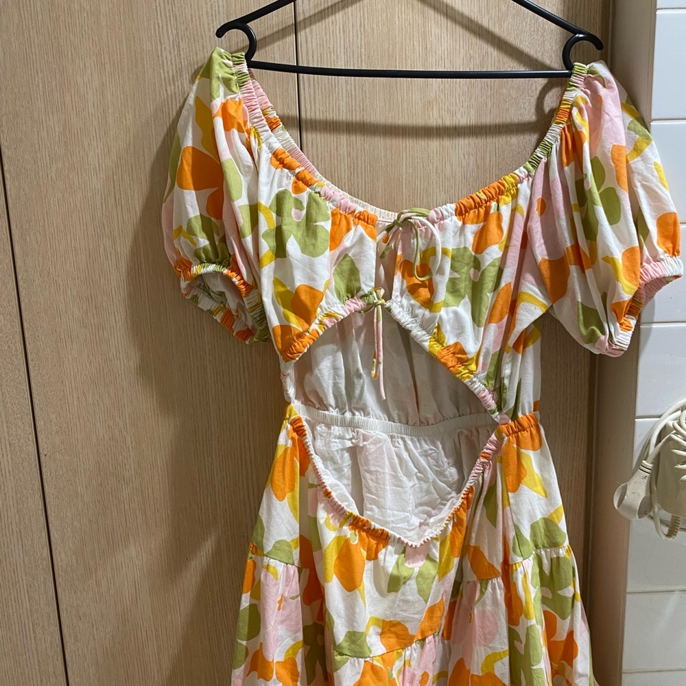 COPY - Sabo Skirt Cherise Dress - Picture 2 of 5
